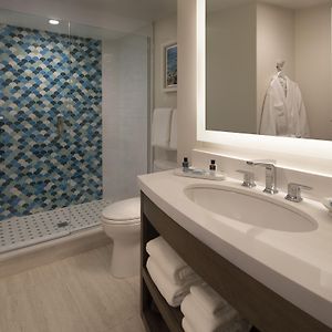 Queen Suite